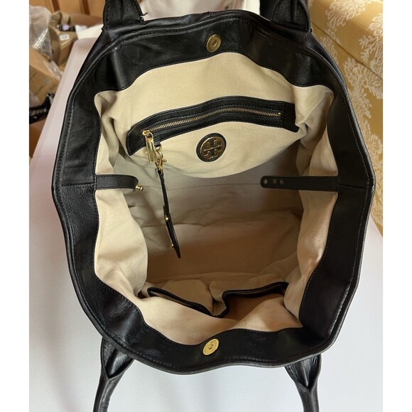 Tory Burch Black Soft Leather Large Slouchy Tote Gold Accents Lipstick Mirror - Picture 5 of 7